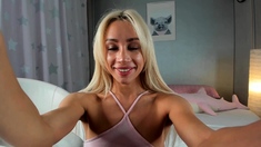 Blonde babe scarlet solo webcam